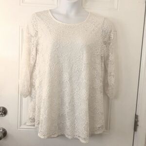 New Directions off-white fully lined lace 3/4 sleeve with ruching tunic